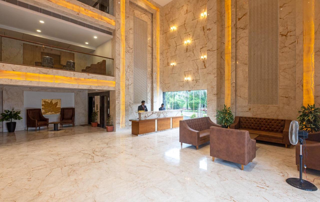 Pride Hotel Bhopal Exterior photo